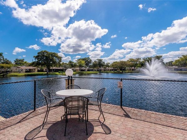 100 Berkley Rd , Unit 106, Hollywood, FL 33024