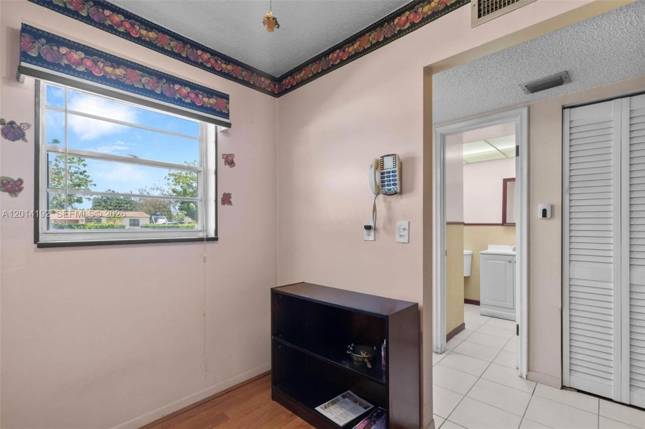 100 Berkley Rd , Unit 106, Hollywood, FL 33024 Photo