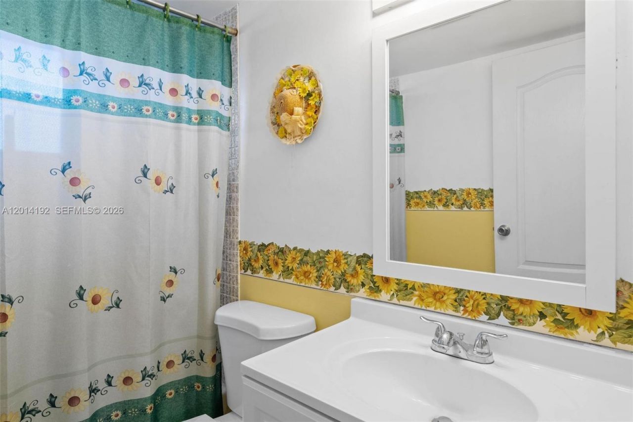 100 Berkley Rd , Unit 106, Hollywood, FL 33024 Photo