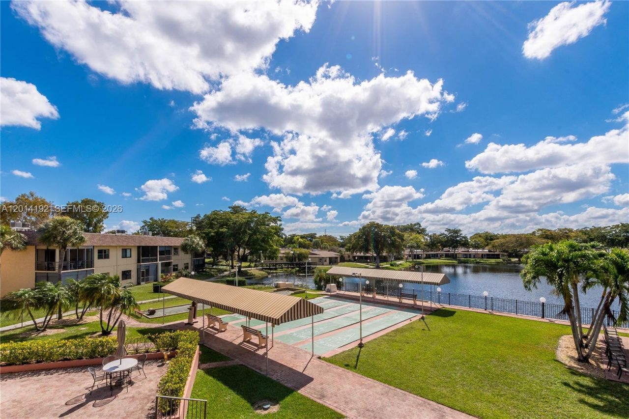 100 Berkley Rd , Unit 106, Hollywood, FL 33024 Photo