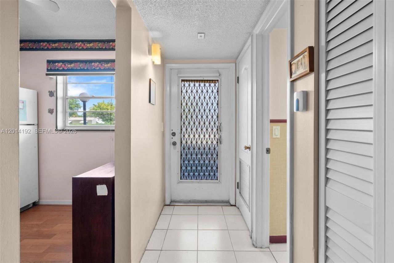 100 Berkley Rd , Unit 106, Hollywood, FL 33024 Photo
