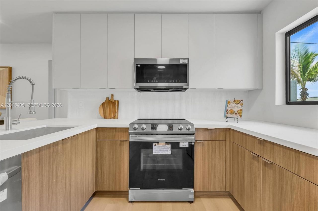 1206 NW 11th St, Fort Lauderdale, FL 33311 Photo
