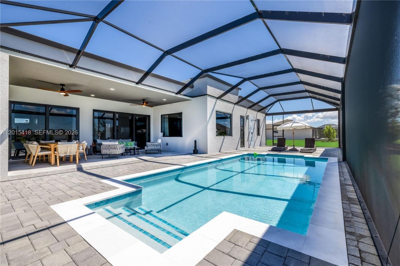 10 SW 33rd Pl , Cape Coral, FL 33904 Photo