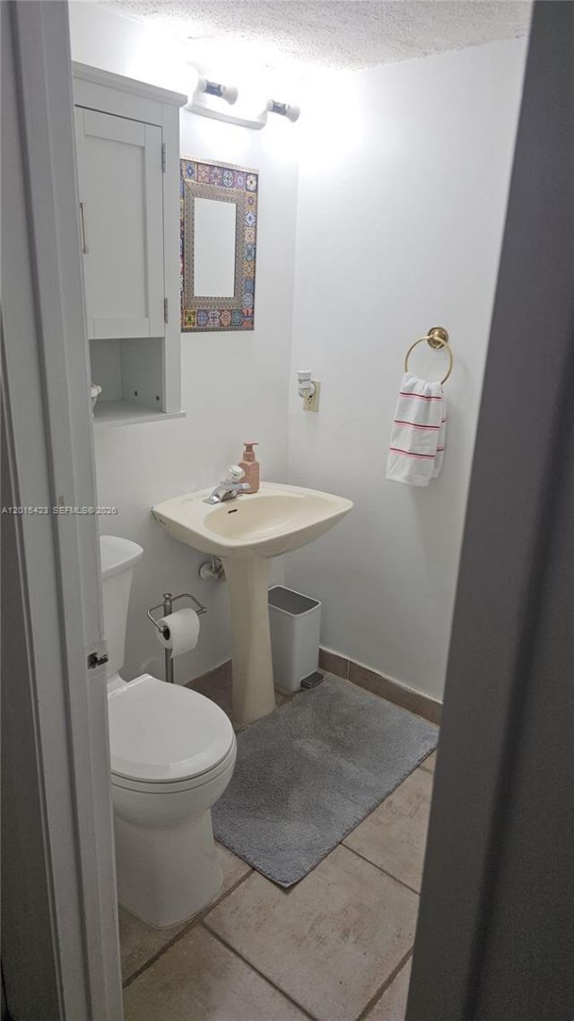 9049 W Sunrise Blvd, Plantation, FL 33322 Photo