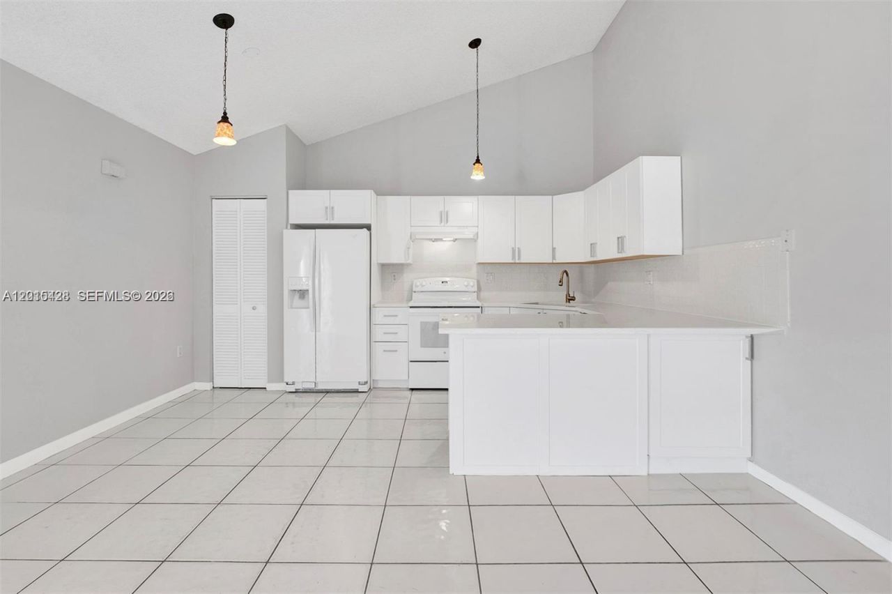 9892 Boca Gardens Pkwy, Unit A, Boca Raton, FL 33496 Photo