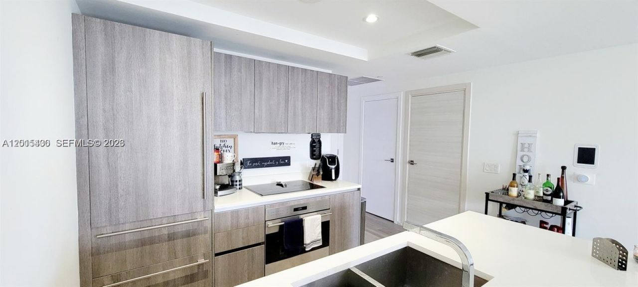 801 S Miami Ave, Unit 3402, Miami, FL 33130 Photo