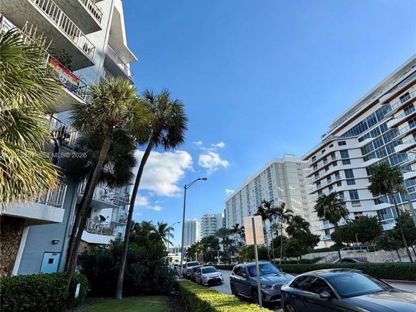 6801 Indian Creek Dr , Unit 402, Miami Beach, FL 33141