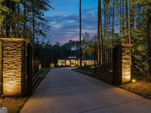 249 Mabry Parkway, Whitesburg, GA 30185