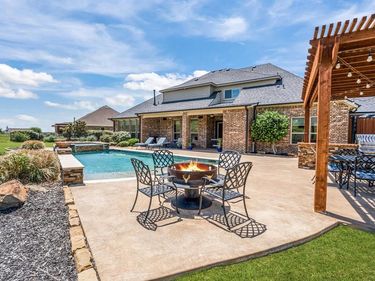 12731 Bella Roma Drive, Fort Worth, TX 76126