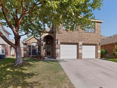 4933 Bacon Drive, Fort Worth, TX 76244