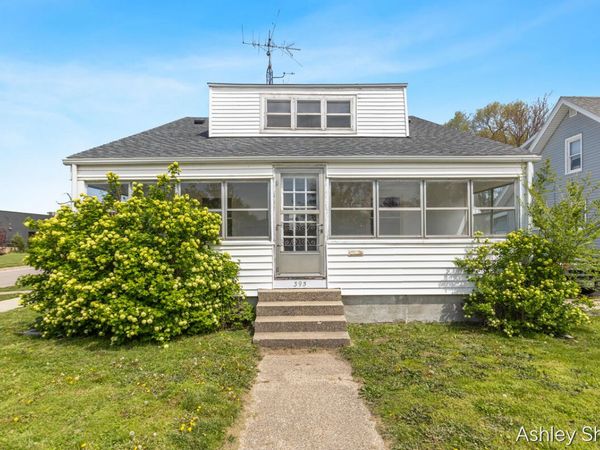 395 W 19th Street, Holland, MI 49423