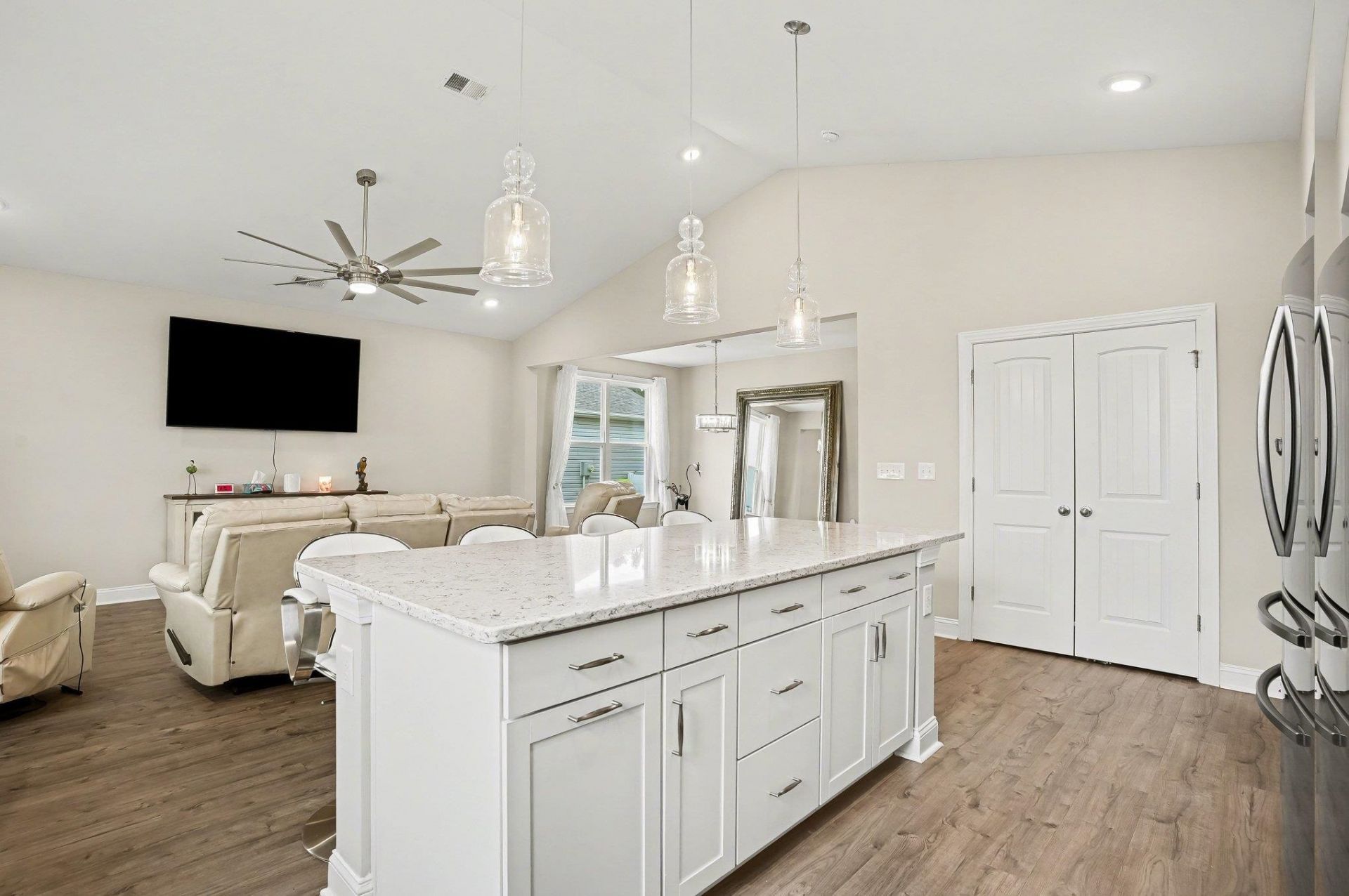 655 Oyster Dr.  Photo 11