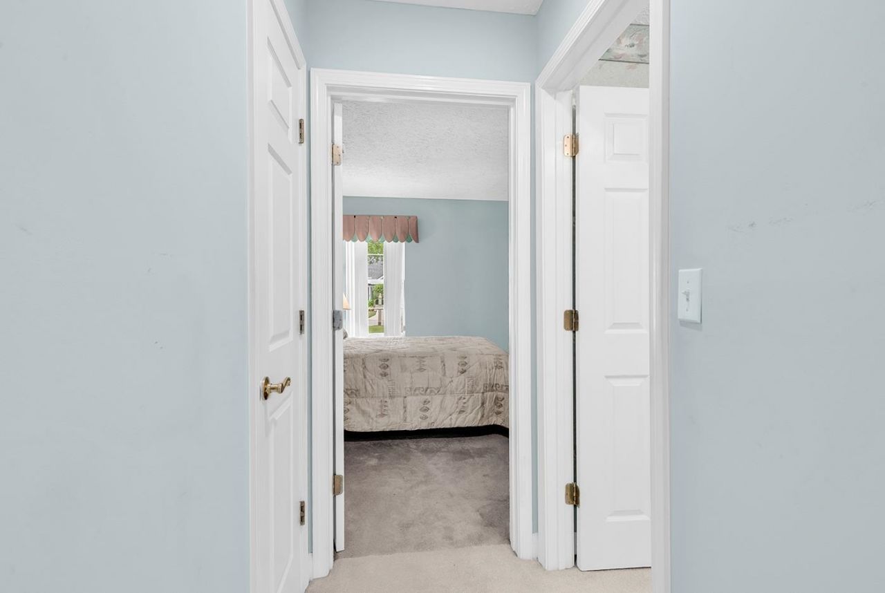 9452 Pinckney Ln. Photo 7