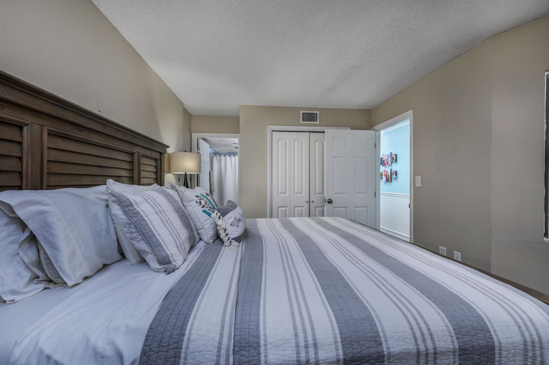 1210 N Waccamaw Dr.  Photo 13