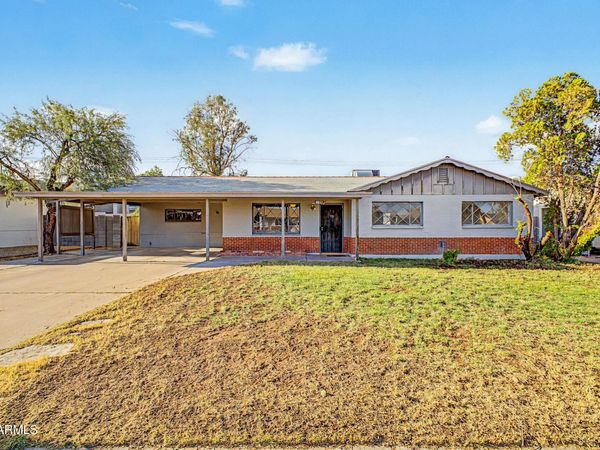 6832 E LOMA LAND Drive, Scottsdale, AZ 85257