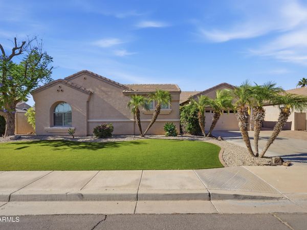 2576 E WESTCHESTER Drive, Chandler, AZ 85249