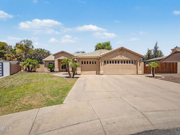 6844 W COLUMBINE Drive, Peoria, AZ 85381