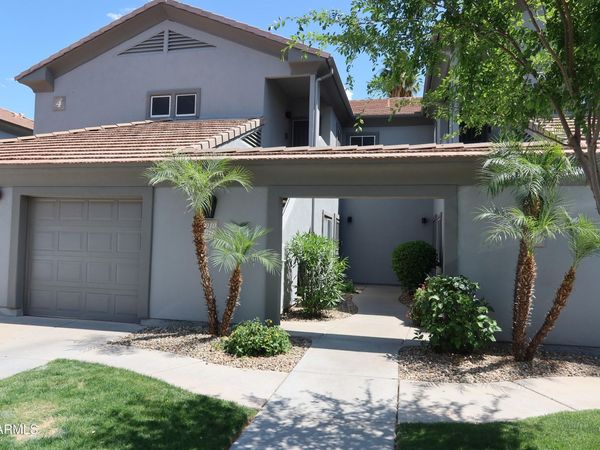 7401 W ARROWHEAD CLUBHOUSE Drive, Unit 2010, Glendale, AZ 85308