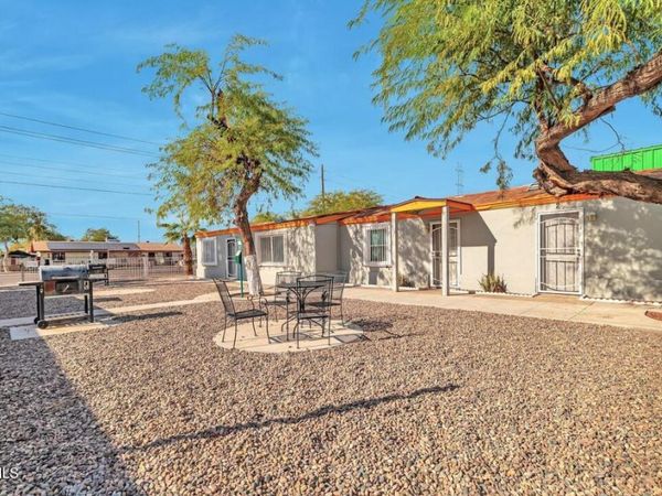 909 S 35TH Avenue, Phoenix, AZ 85009