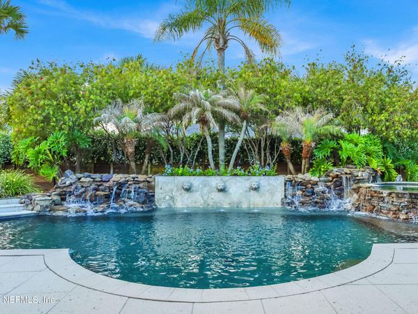 33 CORONA Road, Ponte Vedra Beach, FL 32082
