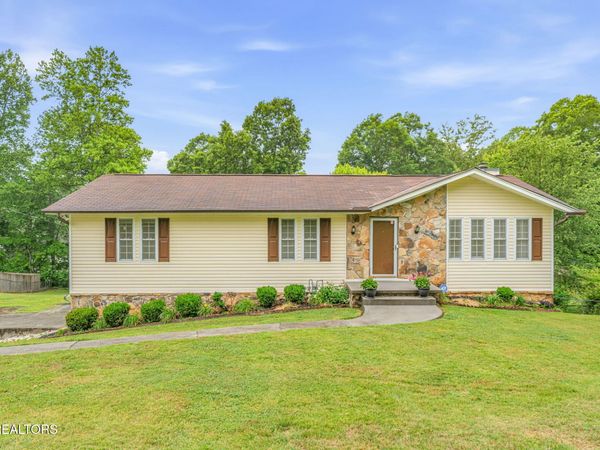 7921 Blueberry Rd, Powell, TN 37849