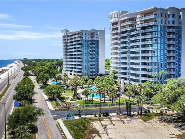 2230 BEACH Drive , Unit 504, Gulfport, MS 39507