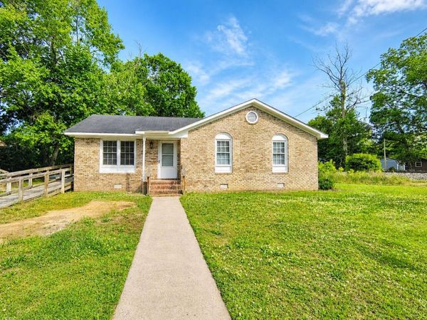 3649 S Walnut Street , Farmville, NC 27828
