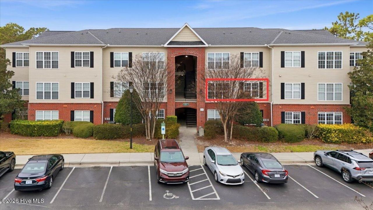 1521 Cadfel Court, Unit 201, Wilmington, NC 28412 Main Photo