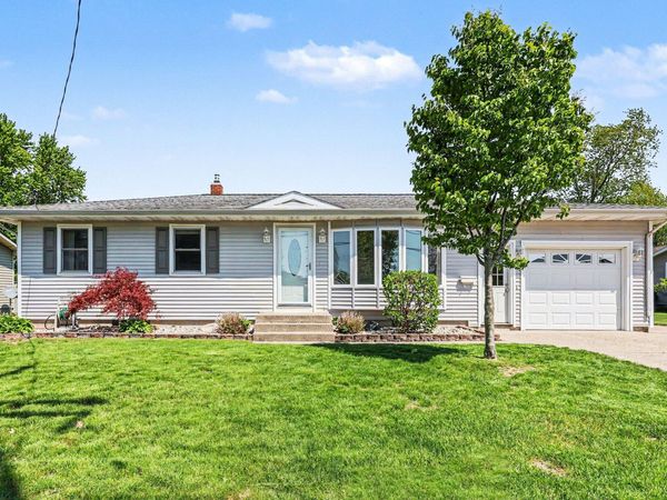 5524 Park Avenue, Hudsonville, MI 49426