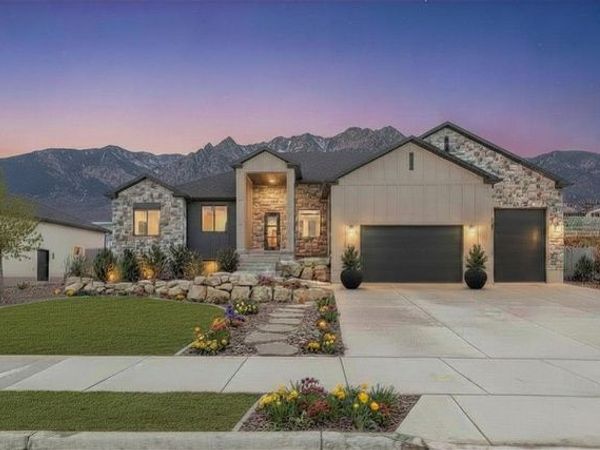 728 E MOUNTAIN RD, North Ogden, UT 84414