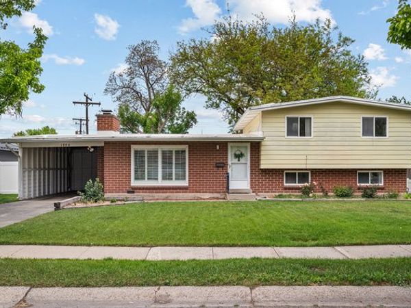1954 W THECKSTON RD , Taylorsville, UT 84129