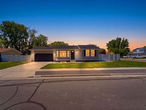 11058 S SANDY CREEK DR. DR E, Sandy, UT 84094