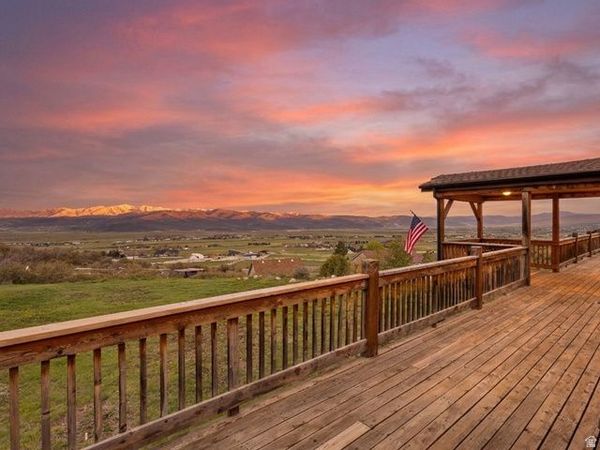 290 SPLENDOR VALLEY RD, Kamas, UT 84036