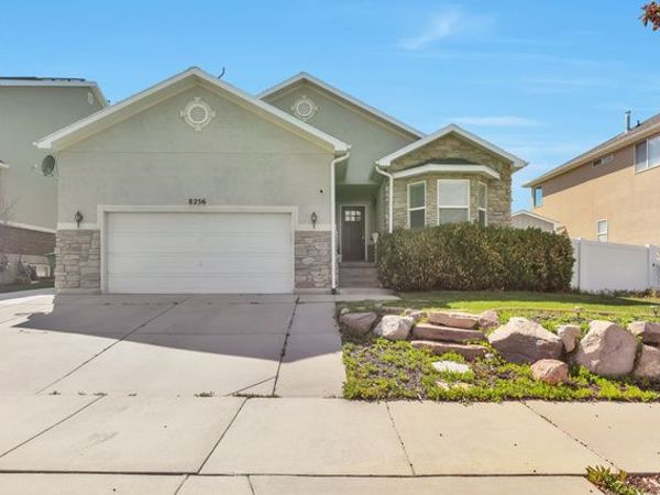 8256 S IMPERIAL OAK DR , West Jordan, UT 84081