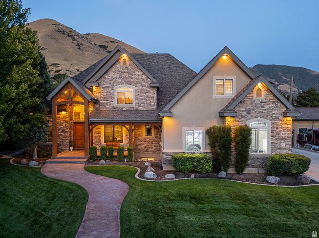 687 S 2080 E, Springville, UT 84663 Main Photo