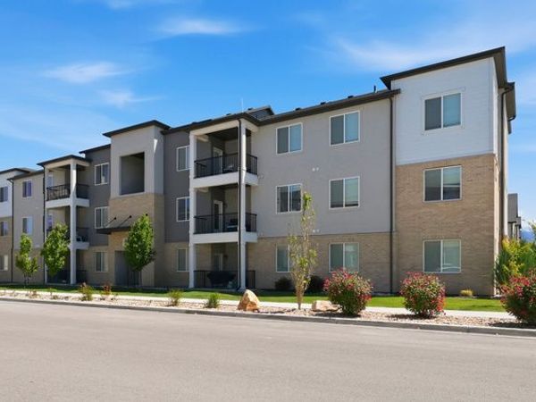 1348 N 3830 W, Unit 304, Lehi, UT 84048