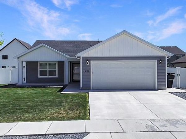 880 N 900 W, Tremonton, UT 84337