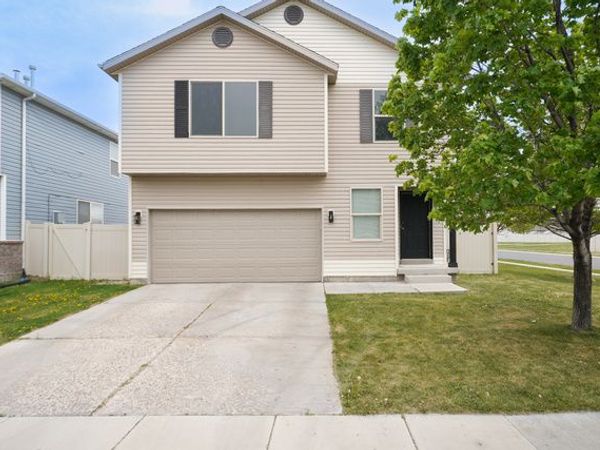 2128 E EAGLE CREST WAY, Eagle Mountain, UT 84005