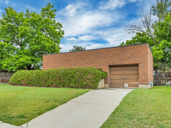 8734 S SUGARLOAF DR , Cottonwood Heights, UT 84093