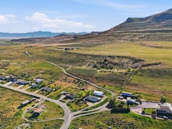 9317 N SUNSET DR , Thatcher, UT 84337