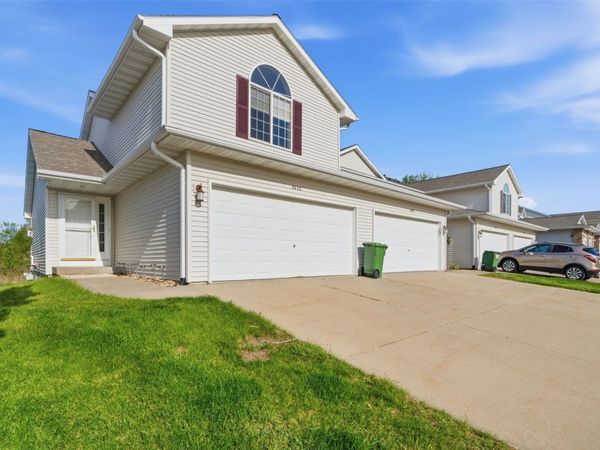 2630 6th Street, Marion, IA 52302