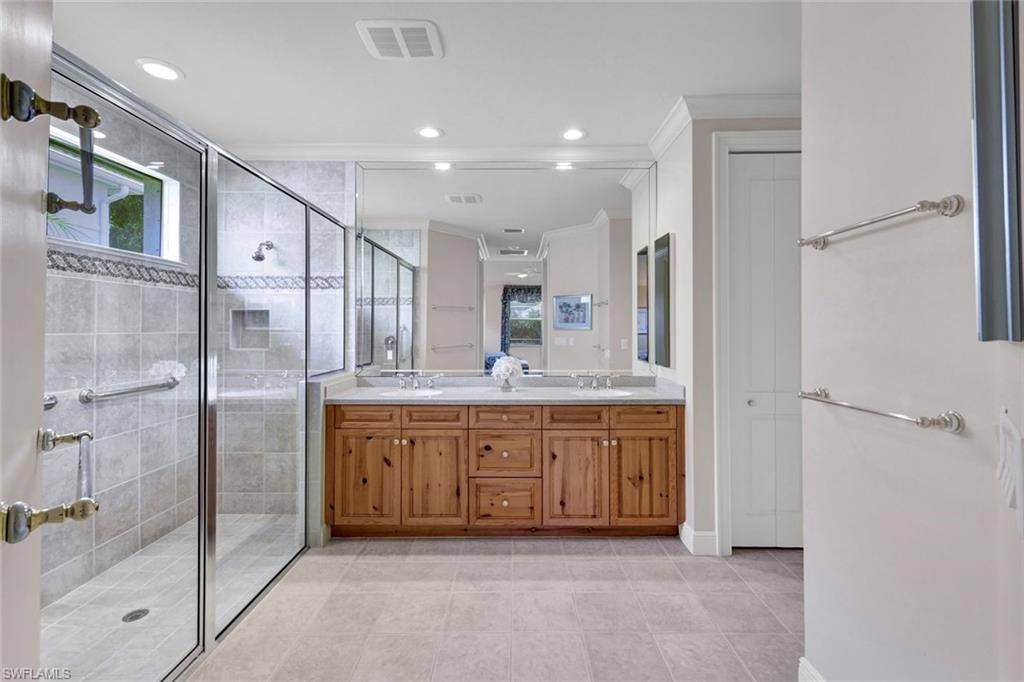 27536 Riverbank Dr, Bonita Springs, FL 34134 Photo