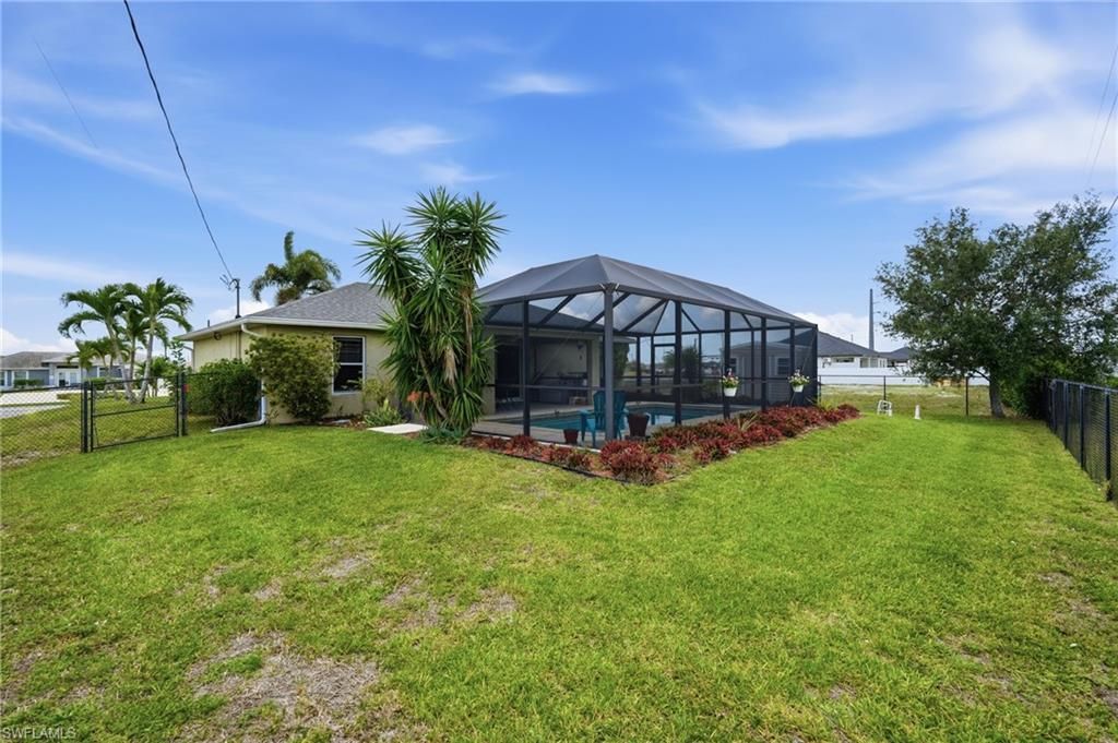 21 Tropicana Pkwy E, Cape Coral, FL 33909 Photo