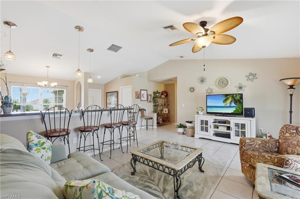 21 Tropicana Pkwy E, Cape Coral, FL 33909 Photo