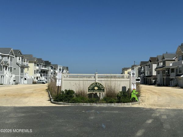 15 S Beach Drive, Seaside Heights, NJ 08751