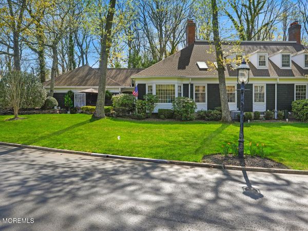 5 Berkeley Square, Brielle, NJ 08730