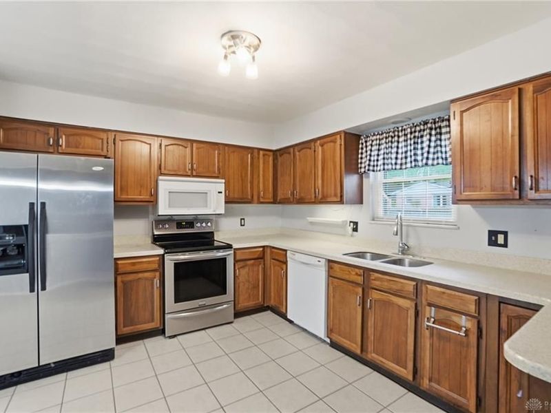 1326 Trade Square W, Troy, OH 45373 Photo 19
