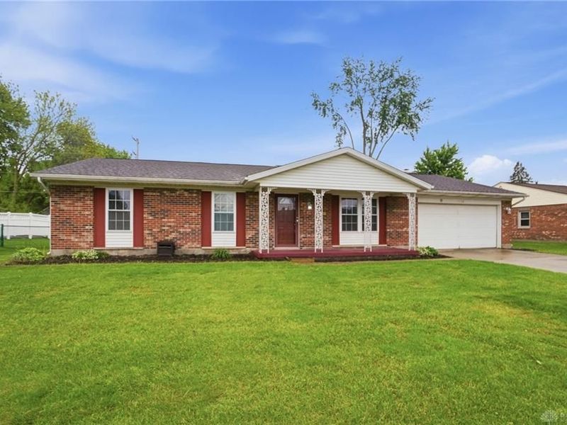 1326 Trade Square W, Troy, OH 45373 Photo 2