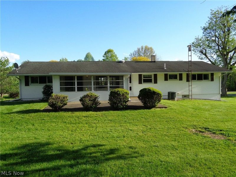 6105 Parknoll Street SW, Massillon, OH 44646 Photo 2