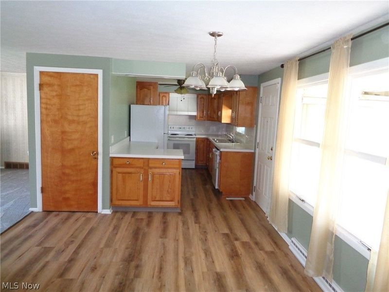 6105 Parknoll Street SW, Massillon, OH 44646 Photo 6